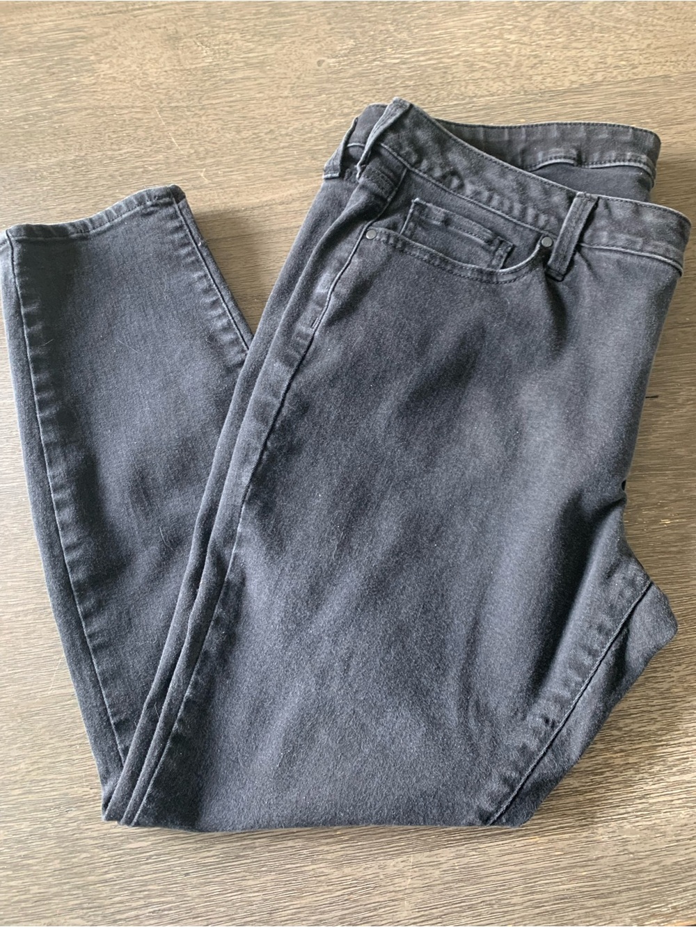 a.n.a Women's Dark Gray Skinny Jeans